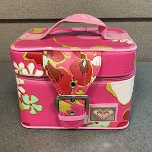 Roxy Train Case
